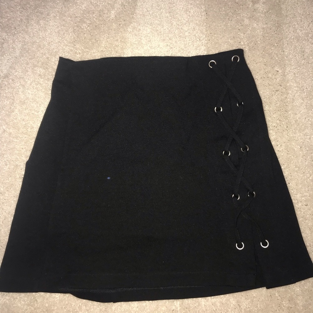 Black lush skirt with lace up decal